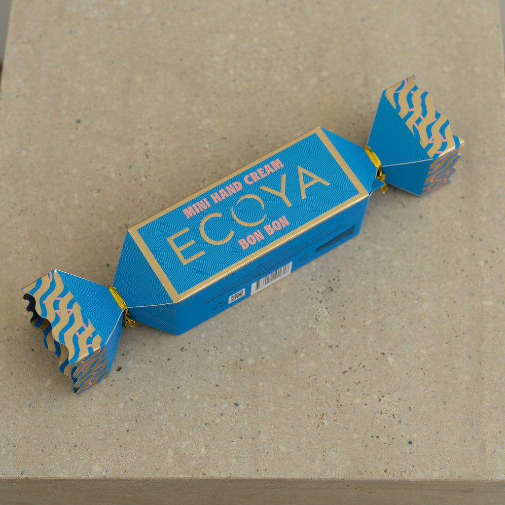 Hibiscus & Bergamot Bon Bon Mini and Cream - Wild Poppies -  Flower - Same Day Flower Delivery Auckland - Auckland Flower Delivery \ Florists - boutique gift boxes