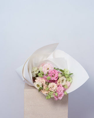 Seasonal Lisianthus – Soft Pastel Bouquet