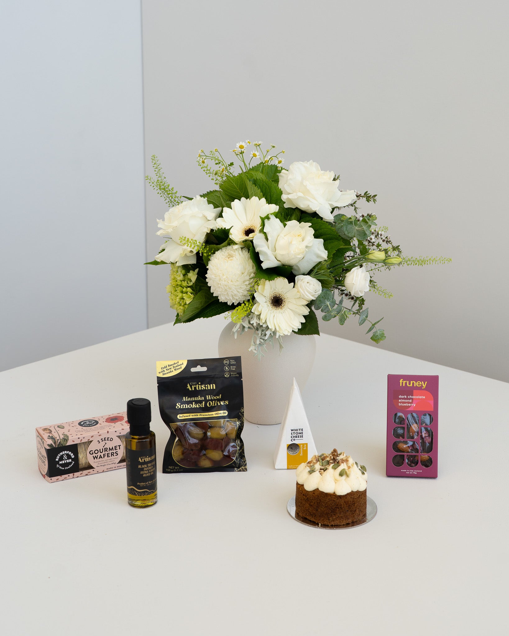 Celebrate in Style Gift - Wild Poppies -  Flower - Same Day Flower Delivery Auckland - Auckland Flower Delivery - Florists - boutique gift boxes