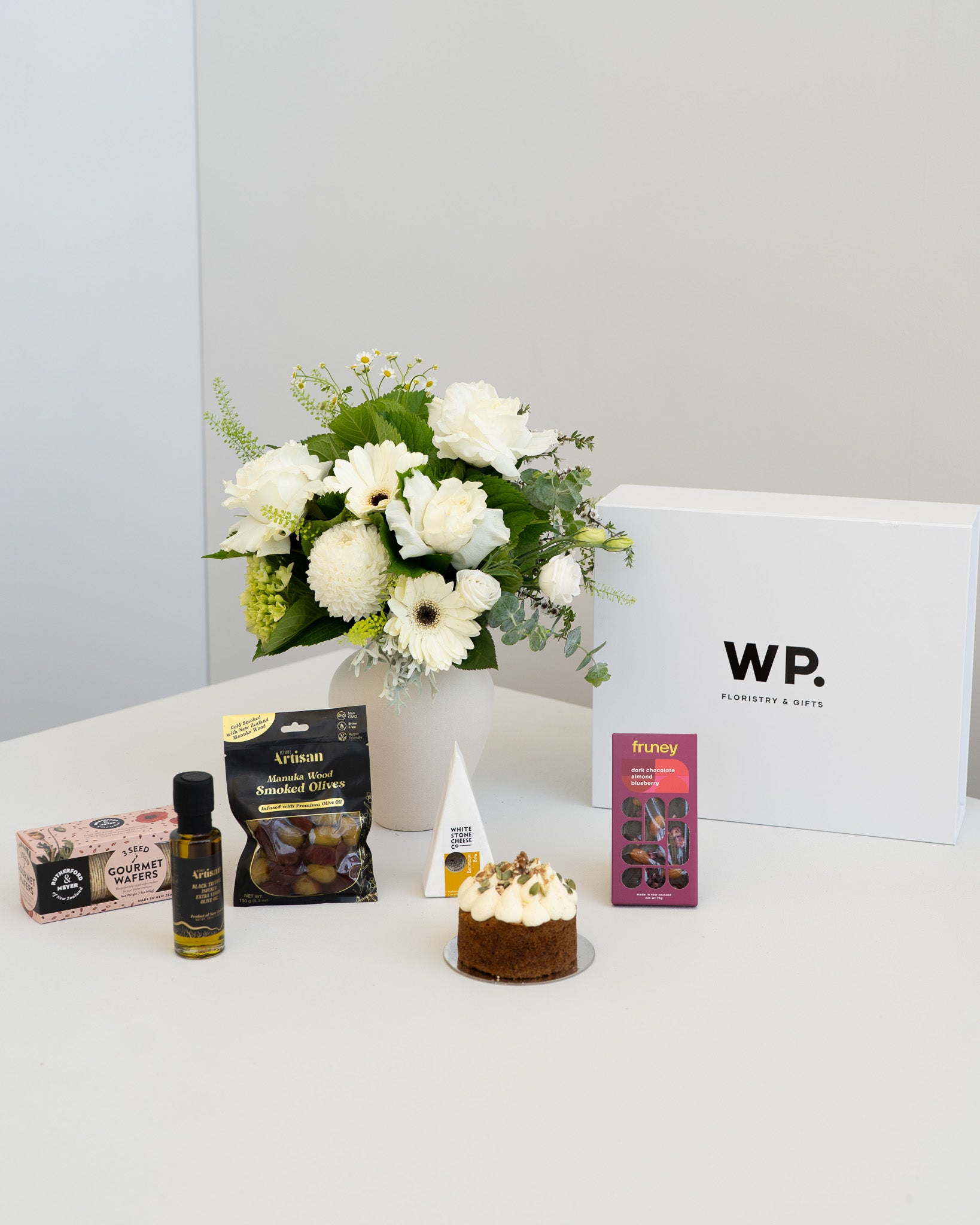 Celebrate in Style Gift - Wild Poppies -  Flower - Same Day Flower Delivery Auckland - Auckland Flower Delivery - Florists - boutique gift boxes