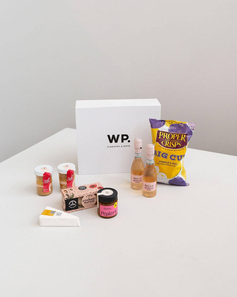 Lovers Picnic Gift Set - Wild Poppies -  Flower - Same Day Flower Delivery Auckland - Auckland Flower Delivery \ Florists - boutique gift boxes