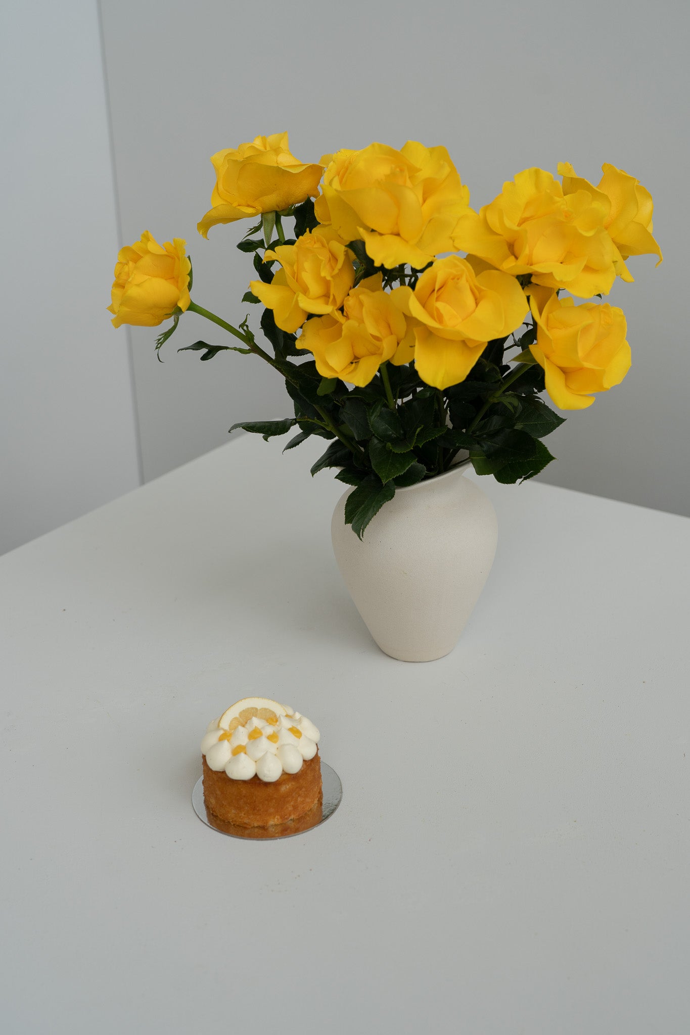 Lemon Roses Images Yellow Roses & Lemon Meringue Cake Gift | Wild Poppies